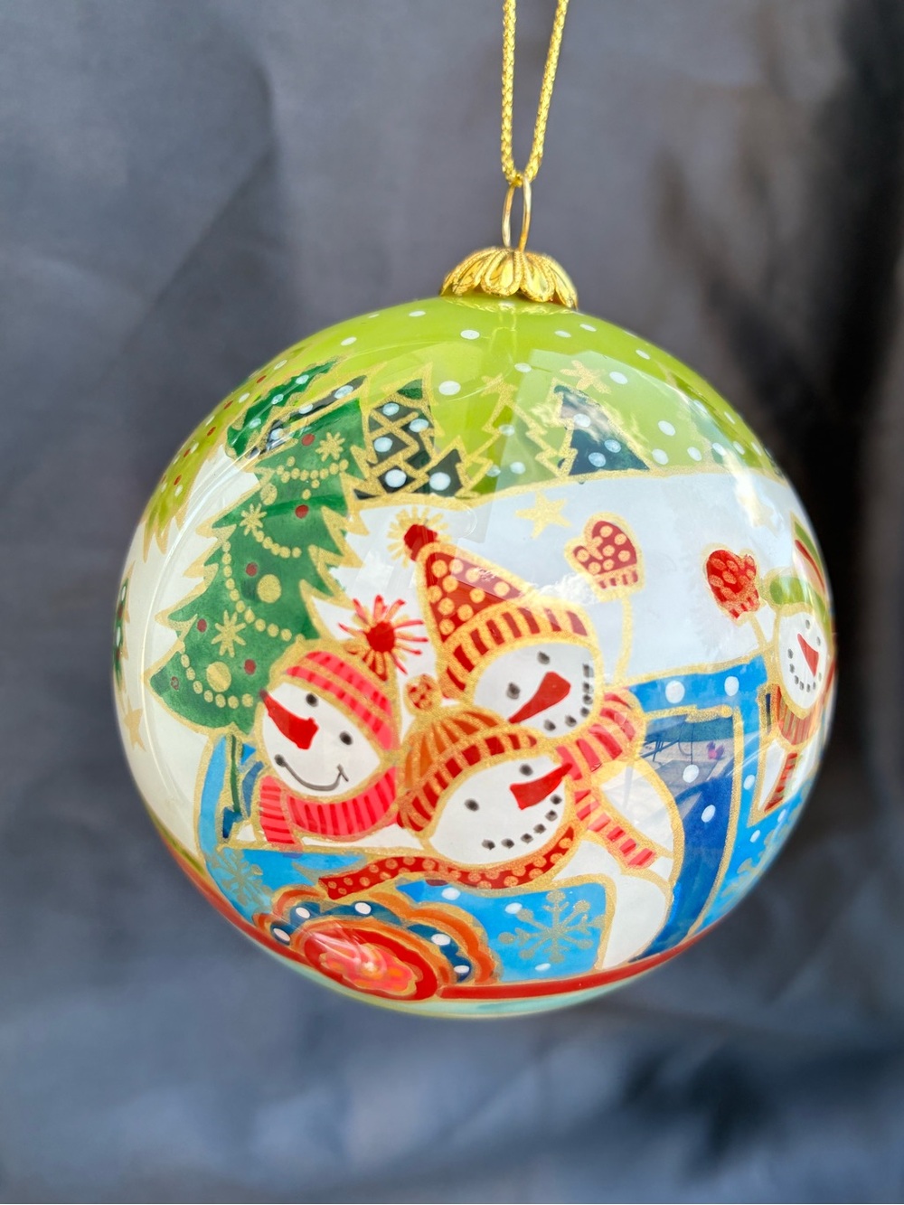 Pier 1 Li Bien “Snowmen in a Car” Christmas Ornament Reverse Painted Glass